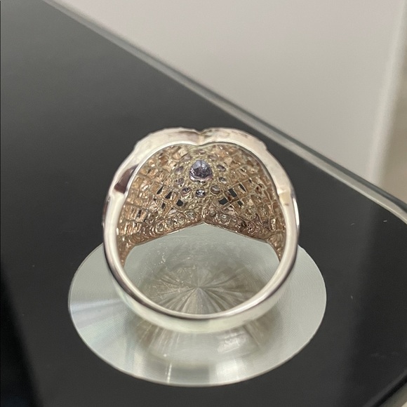 Sterling Silver Women's Ring with Tanzanite Stones - Picture 4 of 12